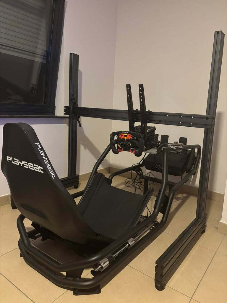 Professionele Playseat | fanatec| simrig, Consoles de jeu & Jeux vidéo, Jeux | PC, Comme neuf, Enlèvement
