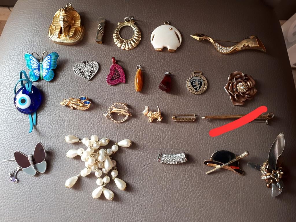 Broches, pendentifs et épingles vintage., Enlèvement ou Envoi