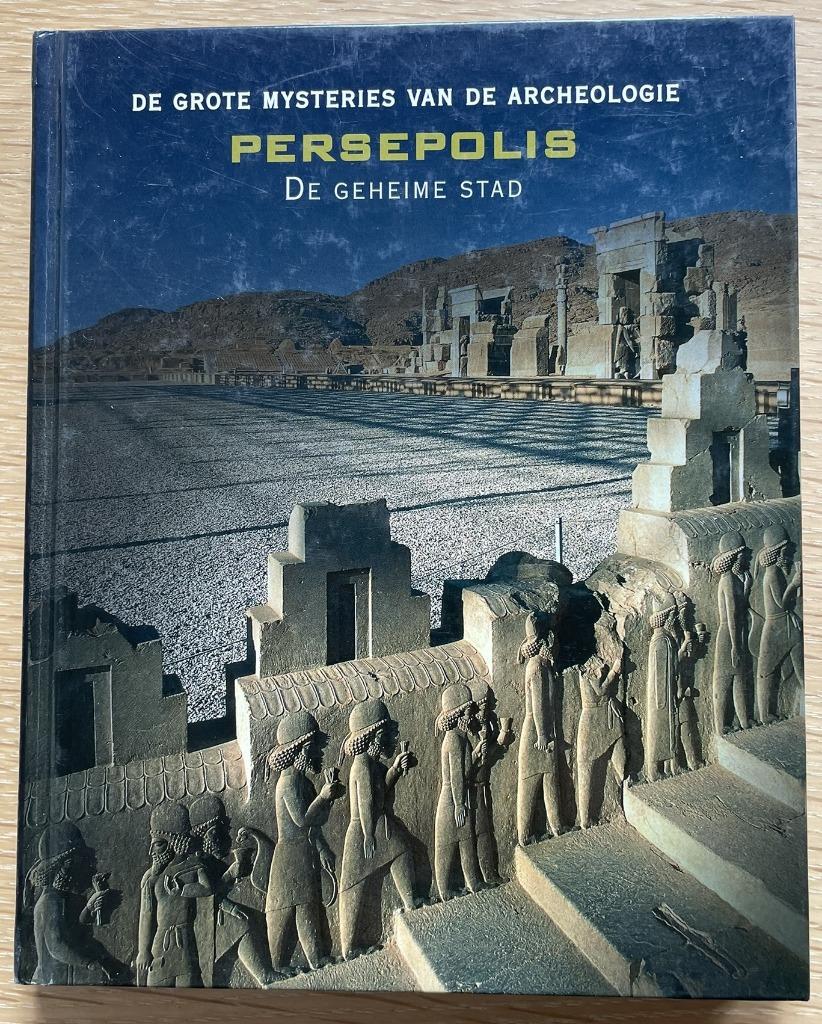 Persepolis de geheime stad, Enlèvement ou Envoi