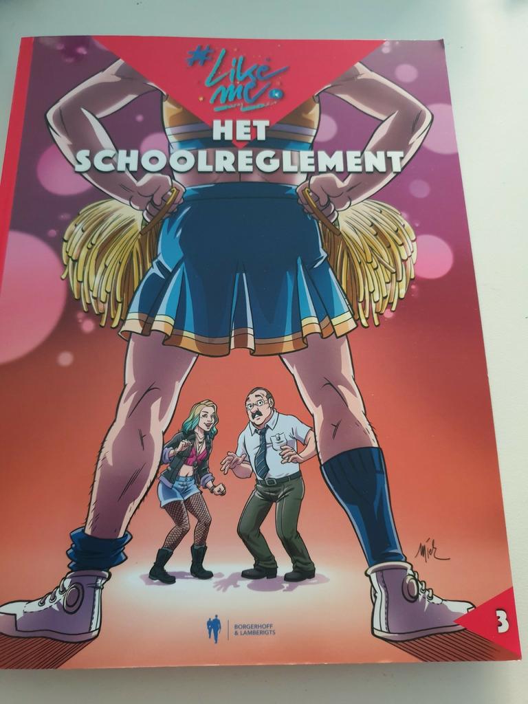 Yoyce Beullens - Het schoolreglement # LIKE ME # NR 3, Enlèvement ou Envoi, Comme neuf, Yoyce Beullens; Kristof Fagard; Michael Vincent; Tom Bouden