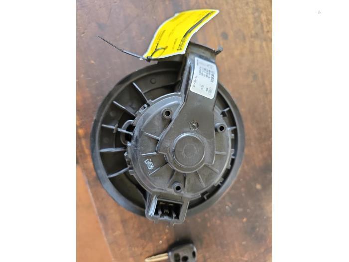 Moteur de ventilation chauffage d'un Volkswagen UP, Enlèvement ou Envoi, 3 mois de garantie, Utilisé, Volkswagen