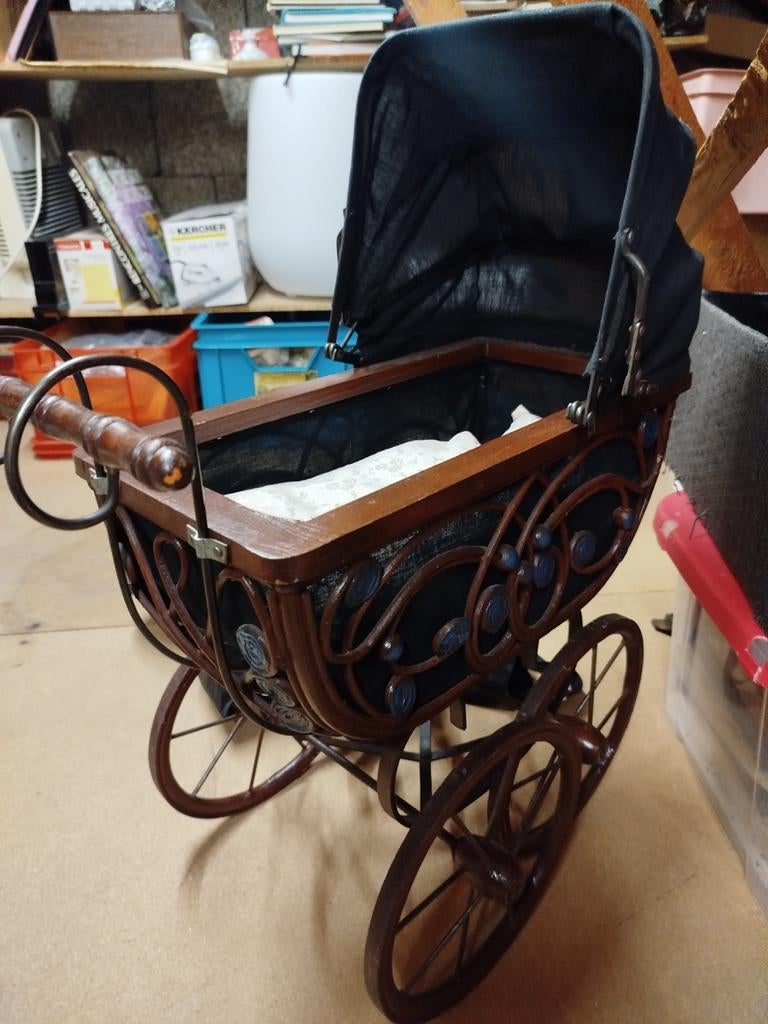 houten poppenwagen, Kinderen en Baby's, Kinderwagens en Combinaties, Ophalen of Verzenden, Zo goed als nieuw