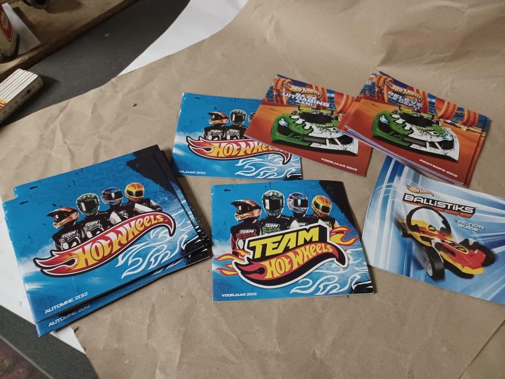 Catalogues Hotwheels, Enlèvement ou Envoi