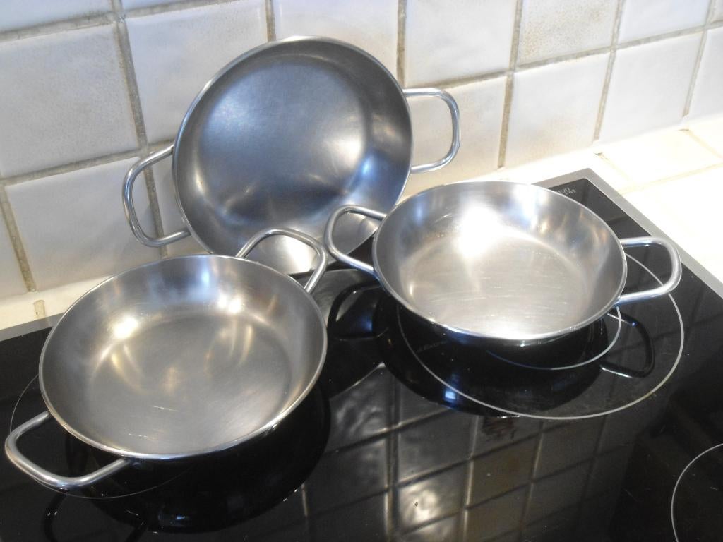 Lagostina. 3 individuele pannetjes., Inox, Plaque céramique, Enlèvement, Utilisé
