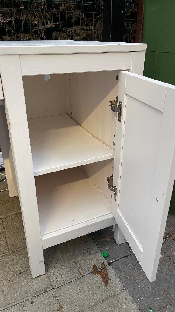 Compact wit bureau met lade en kast – ideale thuiswerkplek, Huis en Inrichting, Bureaus, Gebruikt, Ophalen