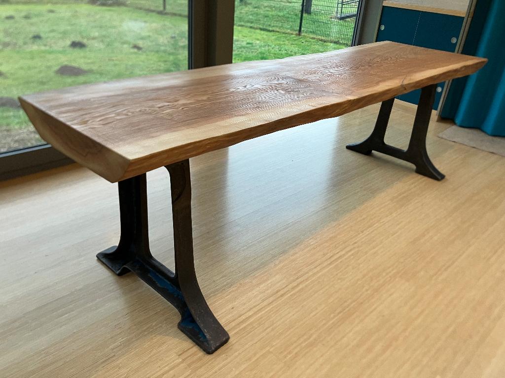 Table unique en tronc de frêne, Enlèvement, Neuf