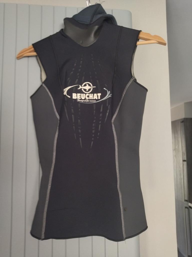 BEUCHAT onderpak met kap 2mm XS, Watersport en Boten, Watersportkleding, Ophalen of Verzenden, Nieuw, Dame, Wetsuit