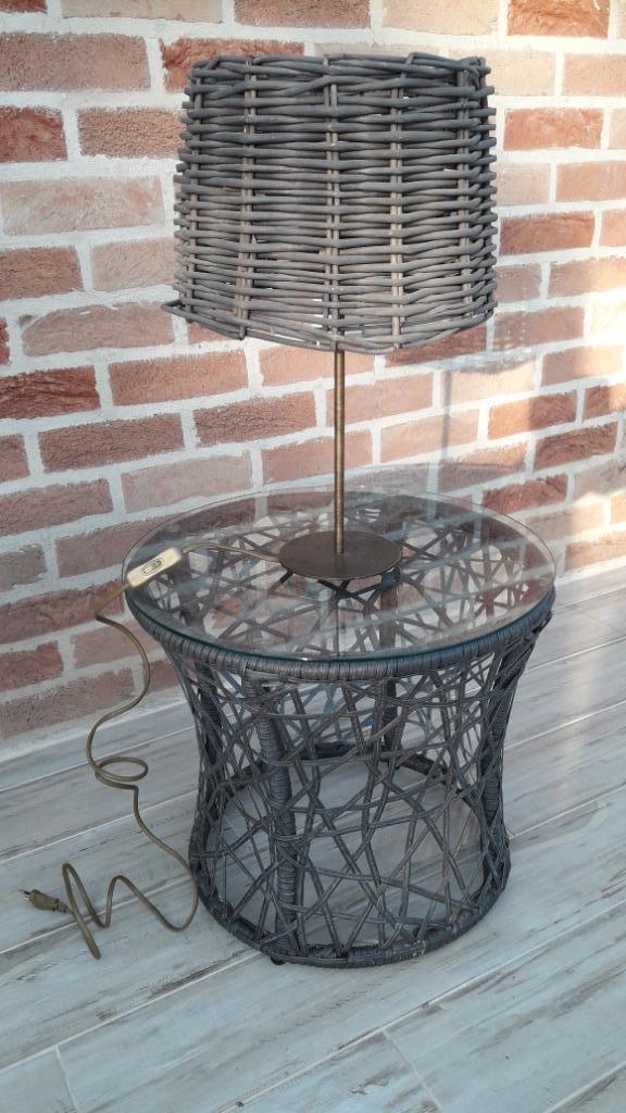 Lampe et table en Rotin, Enlèvement ou Envoi, Comme neuf, Décoration - Rotin