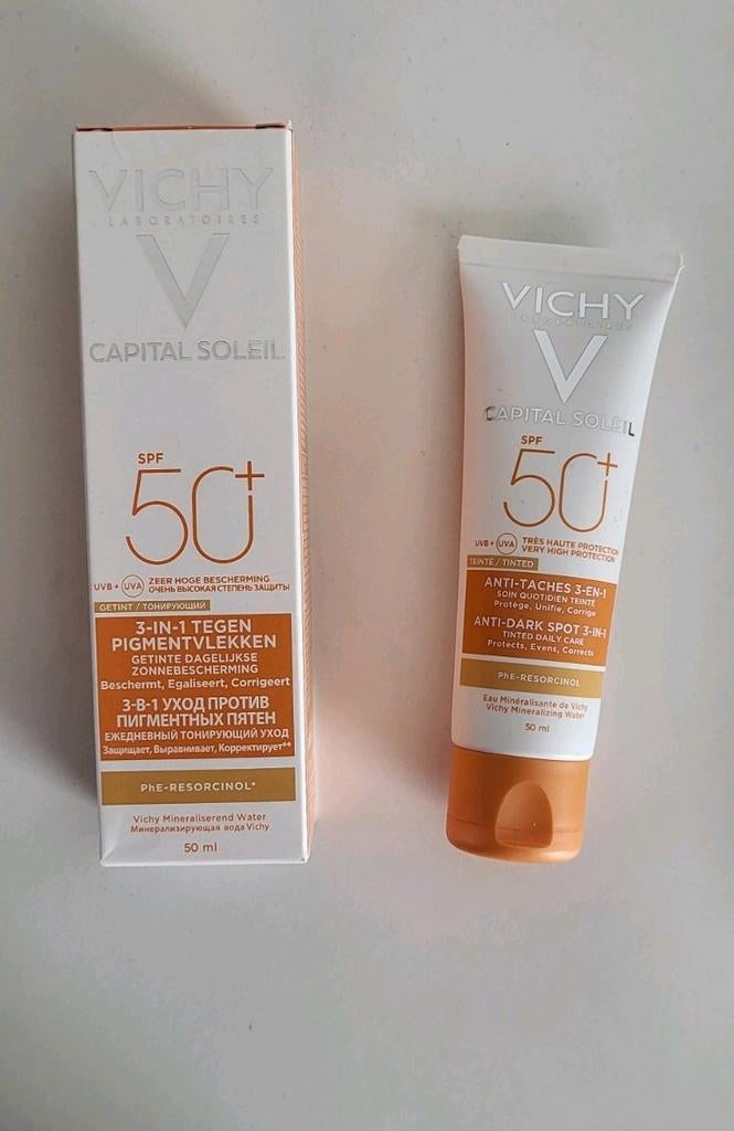 50ml Vichy capital soleil zonnecreme spf 50+, Ophalen of Verzenden, Zo goed als nieuw, Gehele gezicht, Verzorging
