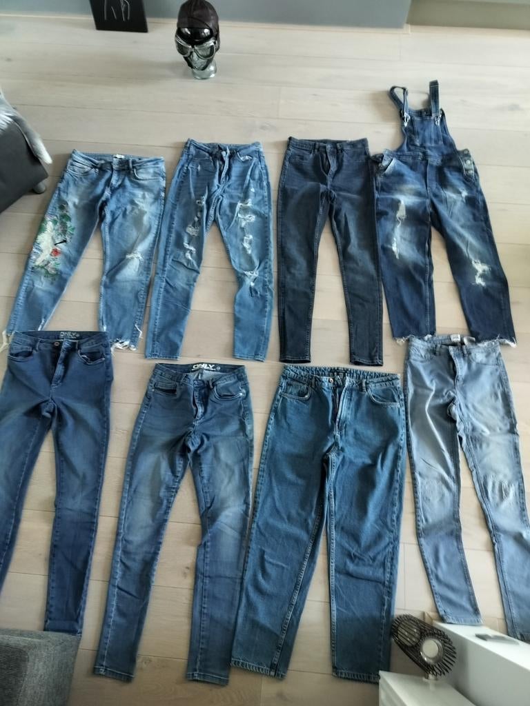 Jeans broeken, 7 stuks en salopette, samen, Ophalen, Zo goed als nieuw