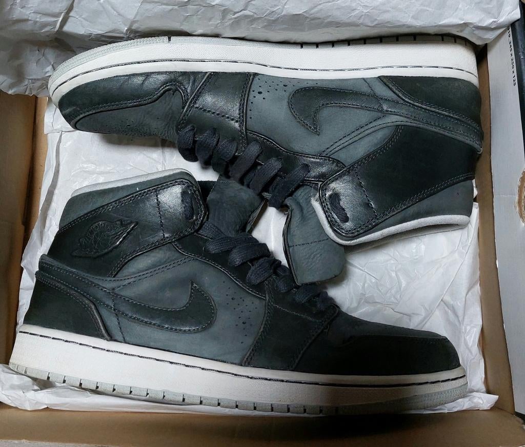 Jordan Mid One Anti Gravity T44 leer, Ophalen of Verzenden, Nieuw