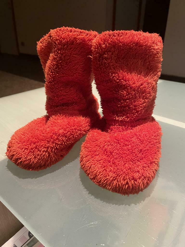 Woody pantoffels maat 26-30, Kinderen en Baby's, Ophalen, Zo goed als nieuw
