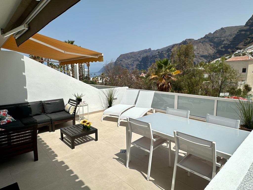 Appartement te huur in Tenerife, Los Gigantes.