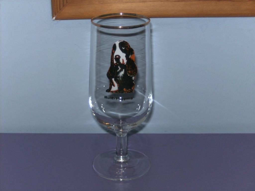 Mooi glas van hush puppies. (zeldzaam), Enlèvement ou Envoi, Utilisé
