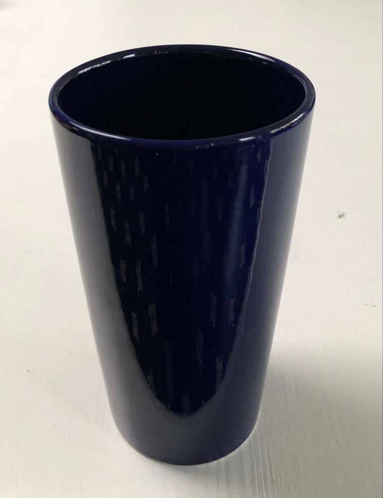 keramieken vaas 18 cm IKEA blauw vintage jaren 90, Huis en Inrichting, Blauw, Aardewerk of Porselein, Ophalen of Verzenden, Zo goed als nieuw