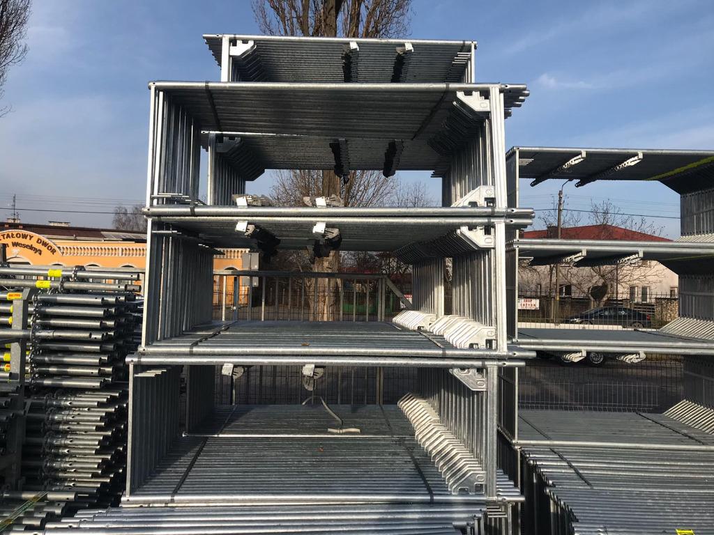 Échafaudage de façade Baumann | 800 m² | Complet avec toutes, Envoi, Neuf, Échafaudage de façade, 5 mètres de hauteur ou plus
