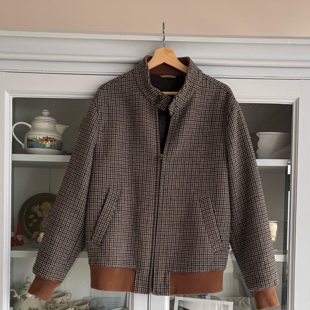 Mooi wollen vestje, M, Benetton voor winter en tussenseizoen, Ophalen of Verzenden, Zo goed als nieuw, Maat 48/50 (M)