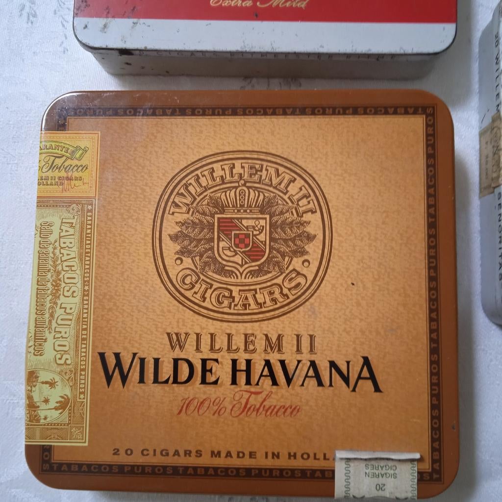 3 vintage blikken sigarendoosjes, 3 euro per stuk, 8 euro  3, Verzamelen, Ophalen of Verzenden, Zo goed als nieuw