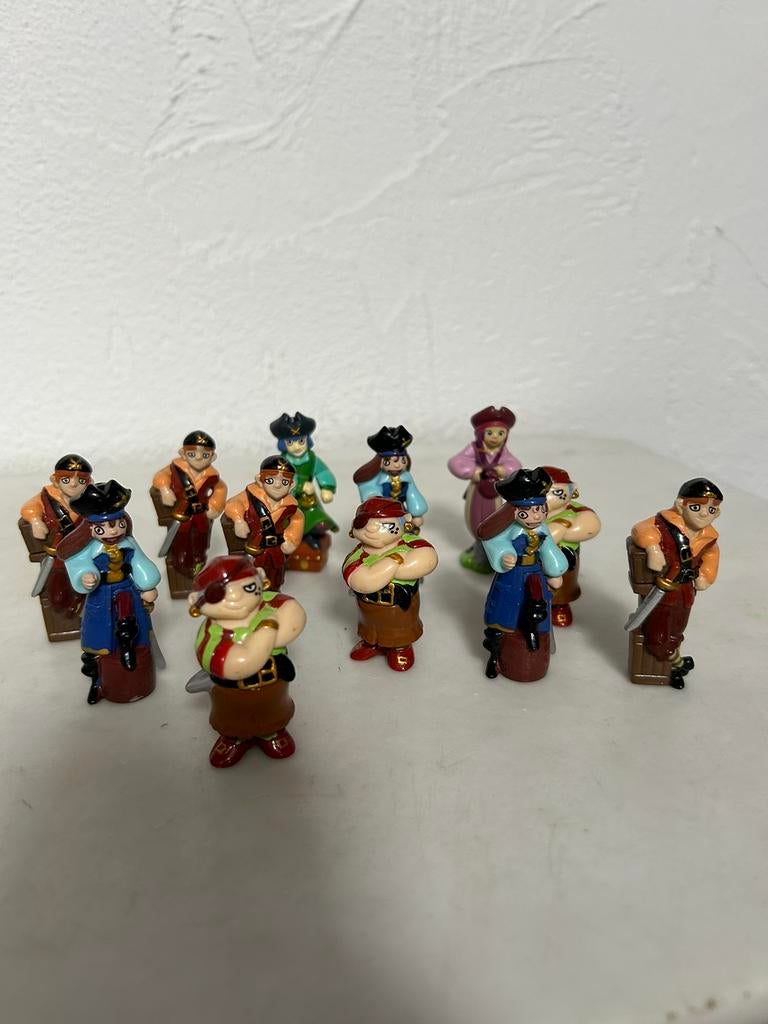 12 piraten Kinder Surprise, Verzamelen, Ophalen of Verzenden, Zo goed als nieuw