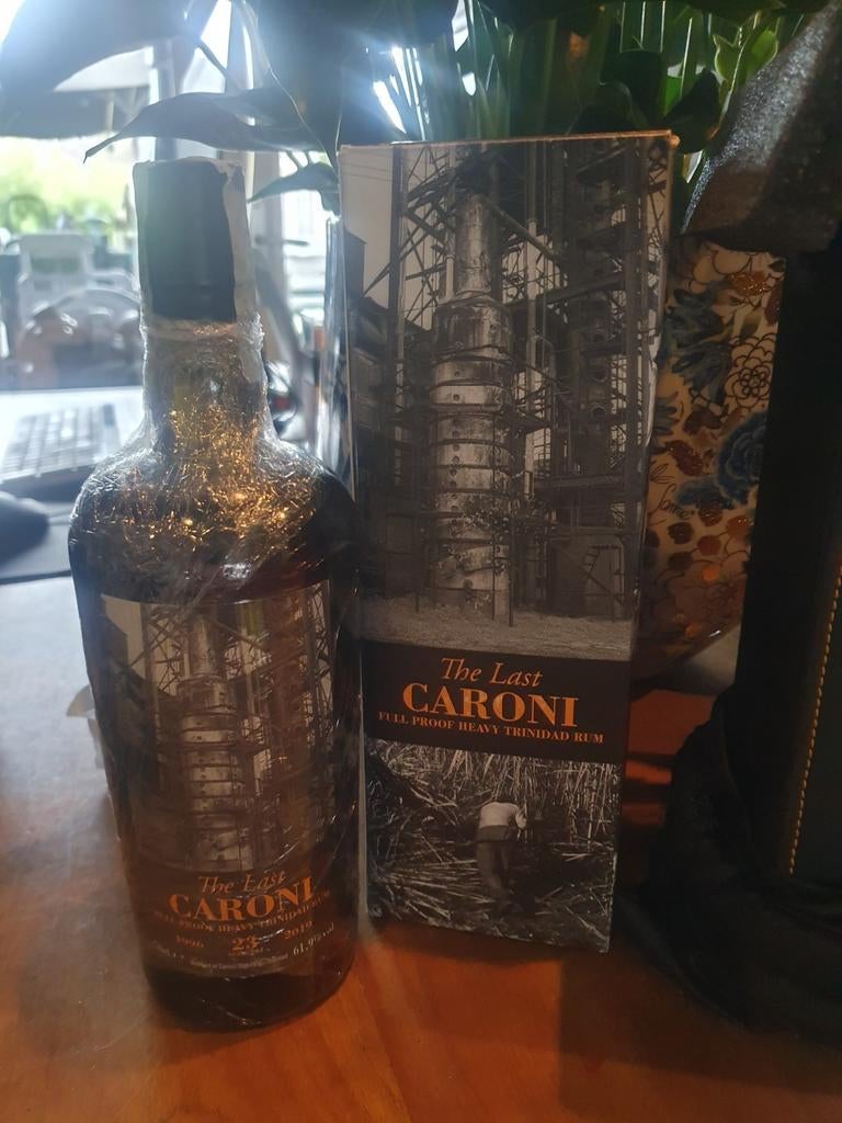 Rum velier caroni the last .Perfecte staat., Enlèvement ou Envoi, Comme neuf