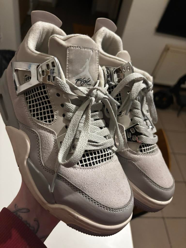 Nike air jordan 4 retro frozen moments, Enlèvement, Comme neuf