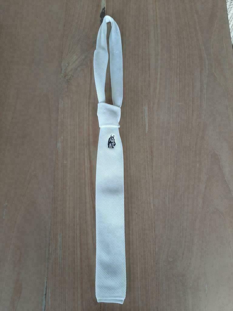 Wittre stropdas paardenkop, Ophalen of Verzenden, Gebruikt, Dressuur, Bovenkleding