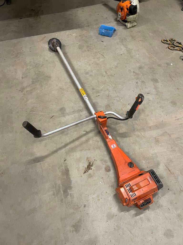 Bosmaaier Husqvarna 250r, Tuin en Terras, Bosmaaiers, Ophalen, Zo goed als nieuw