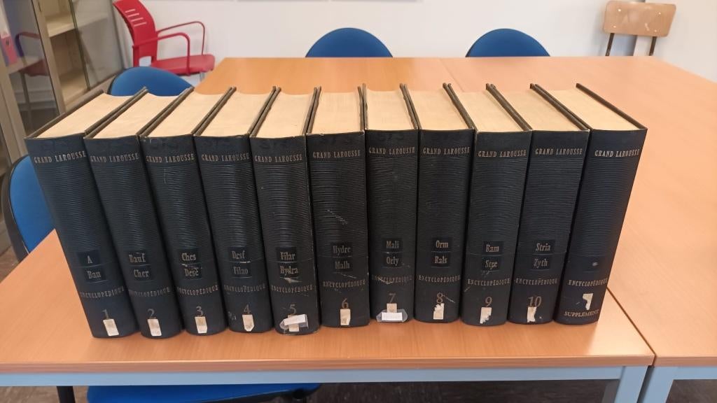 Grand Larousse Encyclopédique (10 delen) 1960, Enlèvement