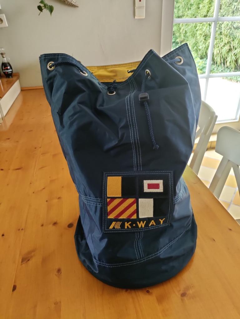 K-WAY rugtas, Enlèvement, Étanche