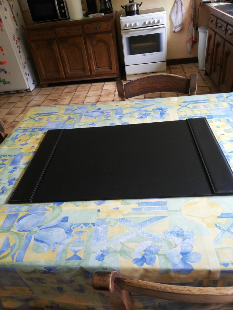 Garniture de bureau 65cm sur 40cm. En simili-cuir., Ophalen of Verzenden, Zo goed als nieuw