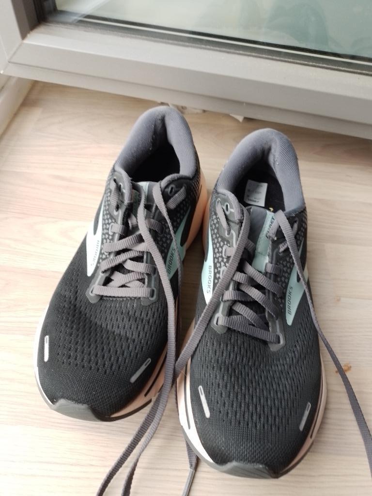 Brooks zwarte loopschoenen maat 40, Ophalen, Gebruikt