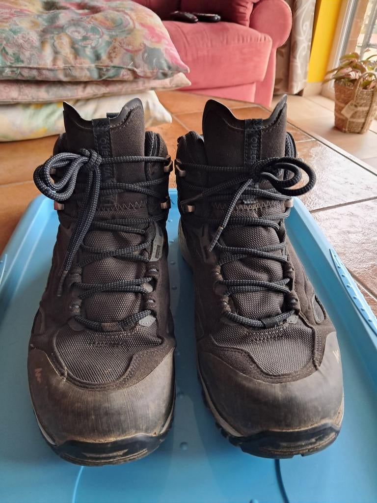 QUECHUA waterdichte wandelschoenen - mh100 mid 42, Ophalen of Verzenden, Zo goed als nieuw, Schoenen