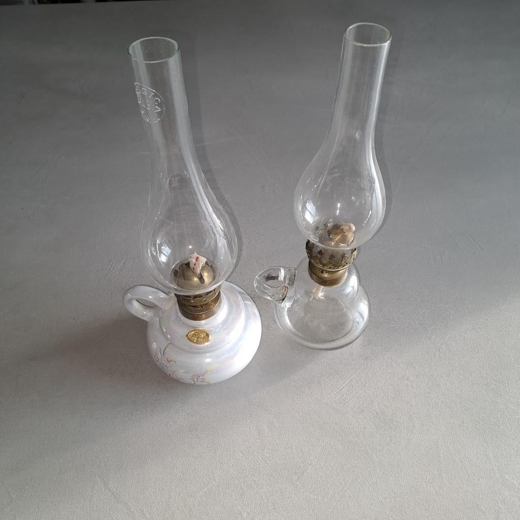 2 olielampjes, Ophalen