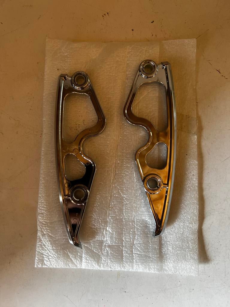 Cache docking 4 point Harley original chrome, Motos