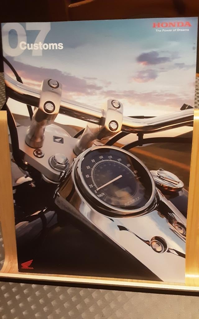 Honda 07 custom brochure, Ophalen of Verzenden, Zo goed als nieuw