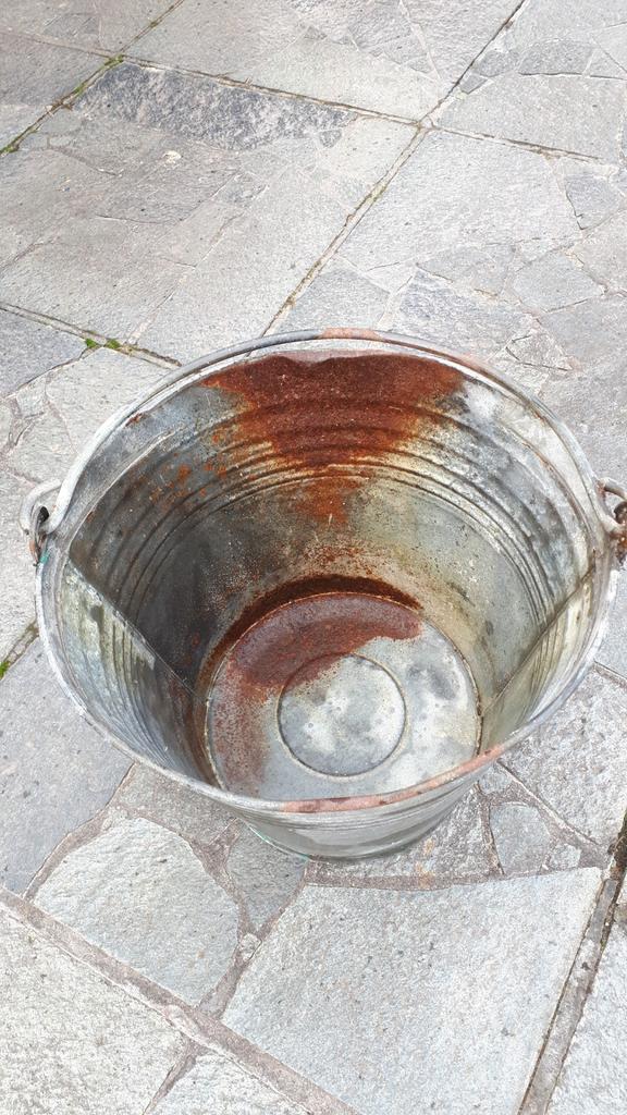 Zinken emmer, Ophalen of Verzenden, Gebruikt