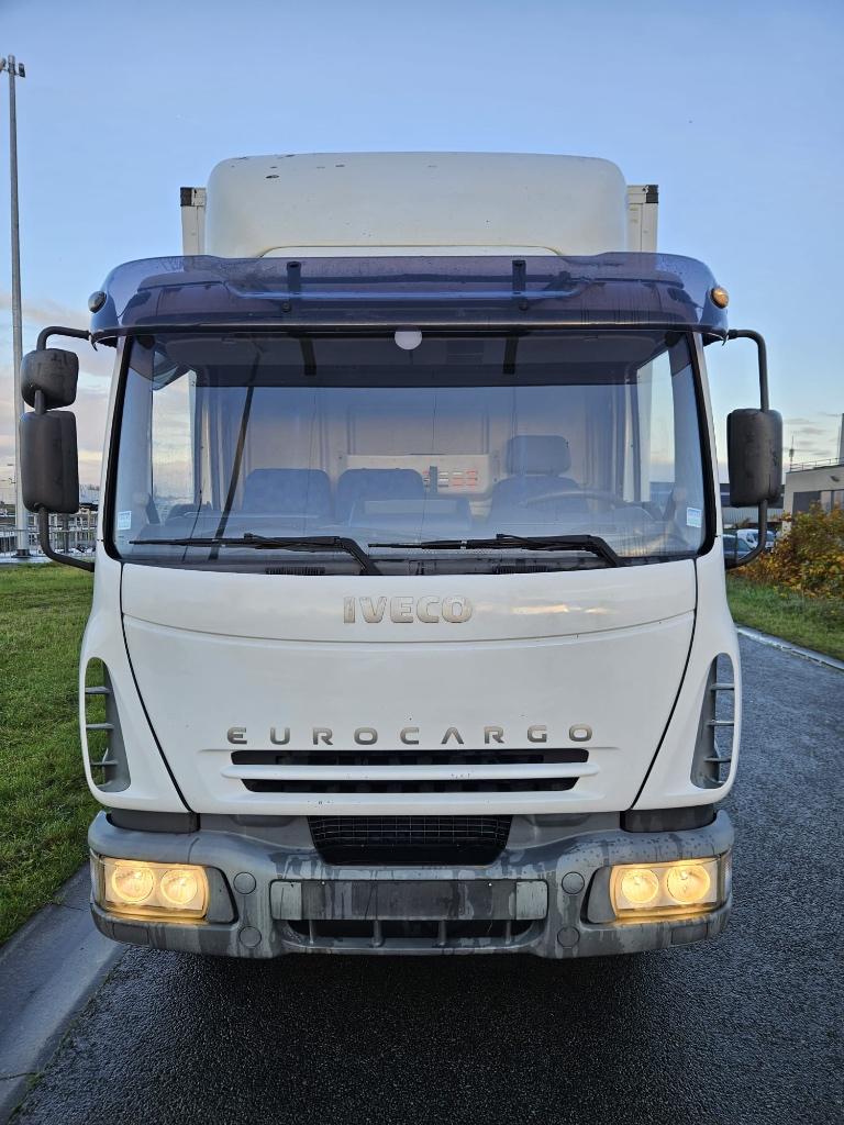 IVECO EUROCARGO.  80E18, Achat, Entreprise, Boîte manuelle, 2 portes