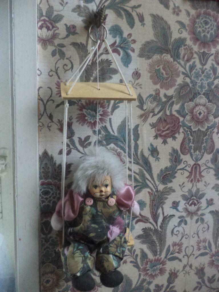 clown popje op schommel, Ophalen of Verzenden, Zo goed als nieuw