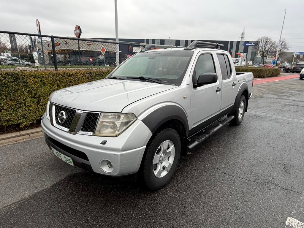 Nissan Navarra 2.5 DCI Navi 2008 Euro4 250.000 km clima, Autos, Argent ou Gris, Achat, Attache-remorque, Entreprise