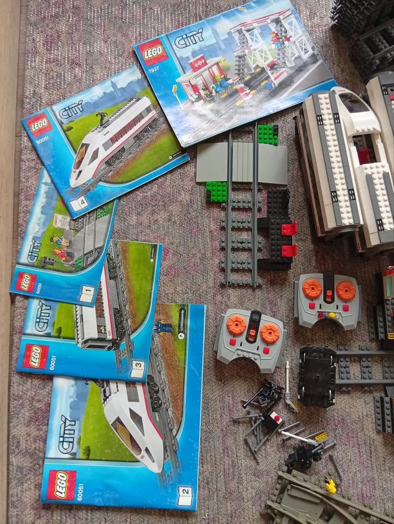 Lego treinen + sporen, Kinderen en Baby's, Speelgoed | Duplo en Lego, Ophalen of Verzenden, Gebruikt, Complete set, Lego