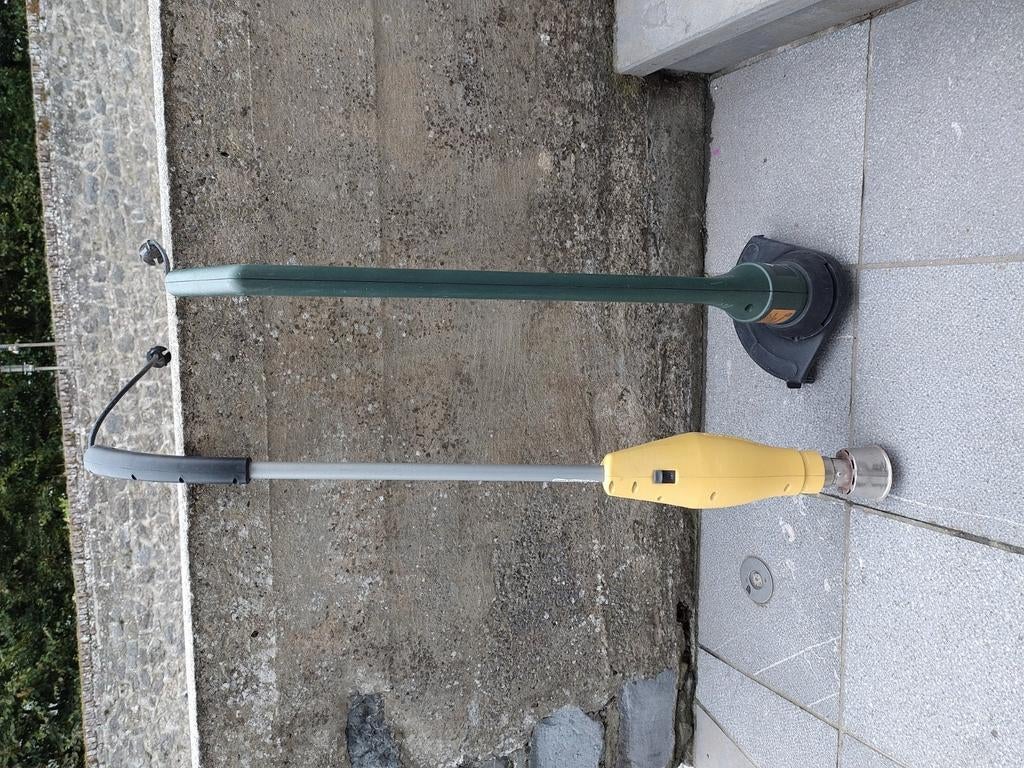 Matos de jardin., Jardin & Terrasse, Enlèvement, Utilisé, Black & Decker
