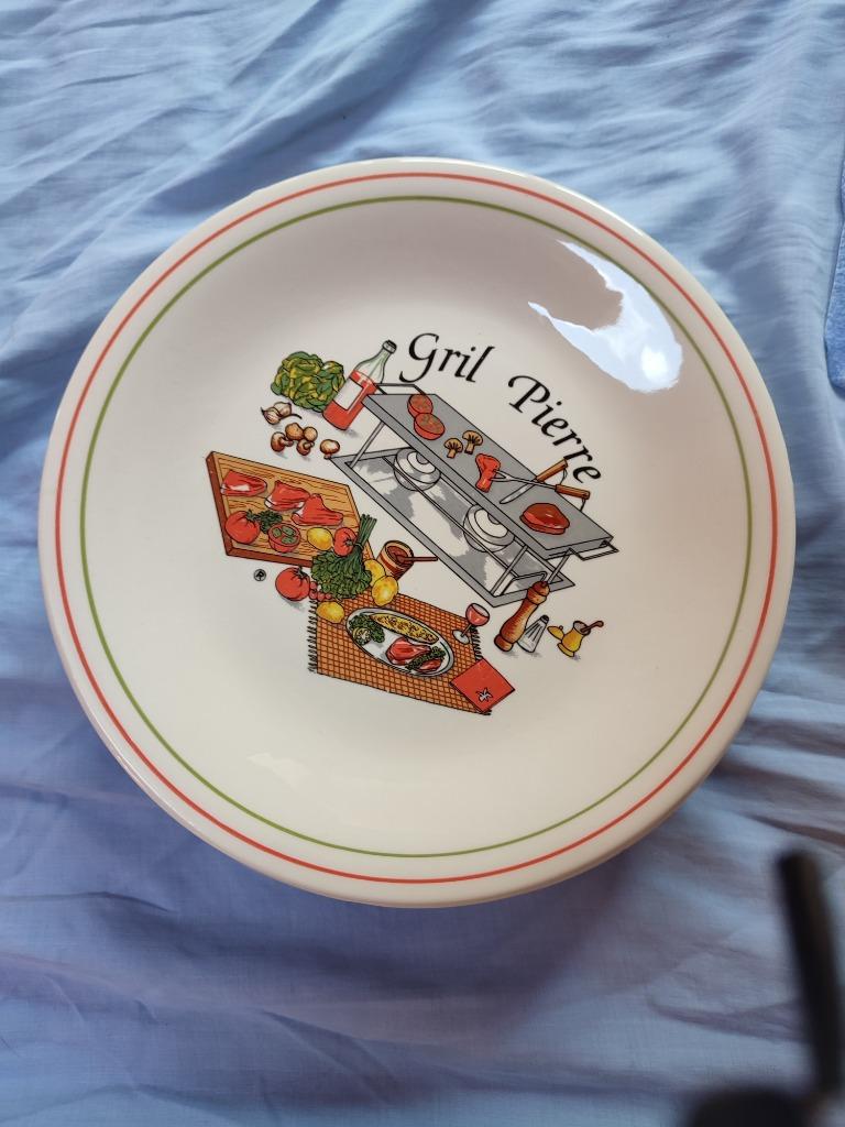 service de table gril pierre, Enlèvement ou Envoi, Comme neuf