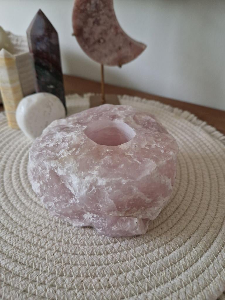 Photophore en quartz rose, Collections, Envoi
