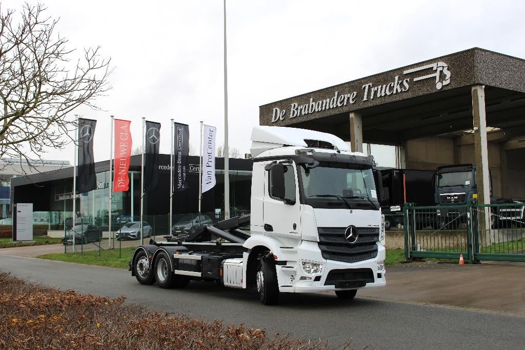 Mercedes 2643 6x2/4 - 2021 - 224.900 km!! - EURO 6, Automaat, Euro 6, Wit, Mercedes-Benz