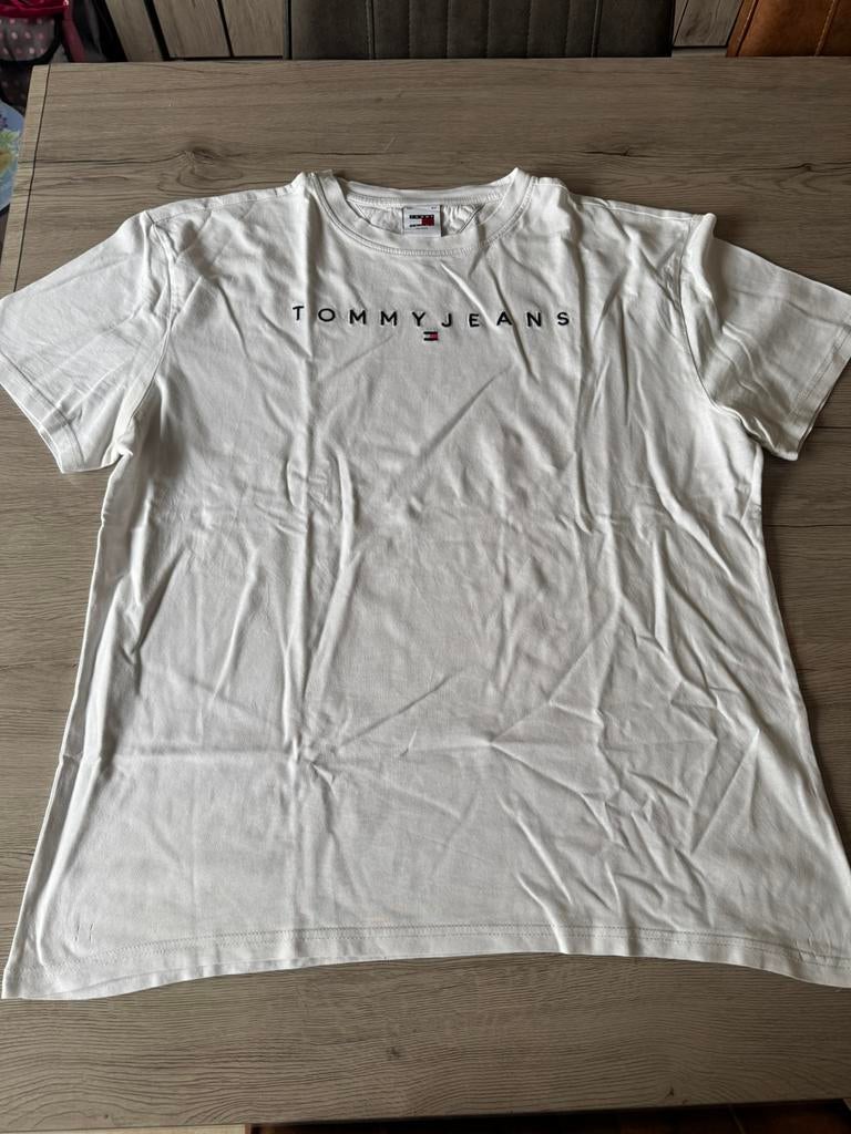 Tshirt Tommy Hilfier, taille medium, Maat 48/50 (M), Wit, Ophalen of Verzenden, Zo goed als nieuw