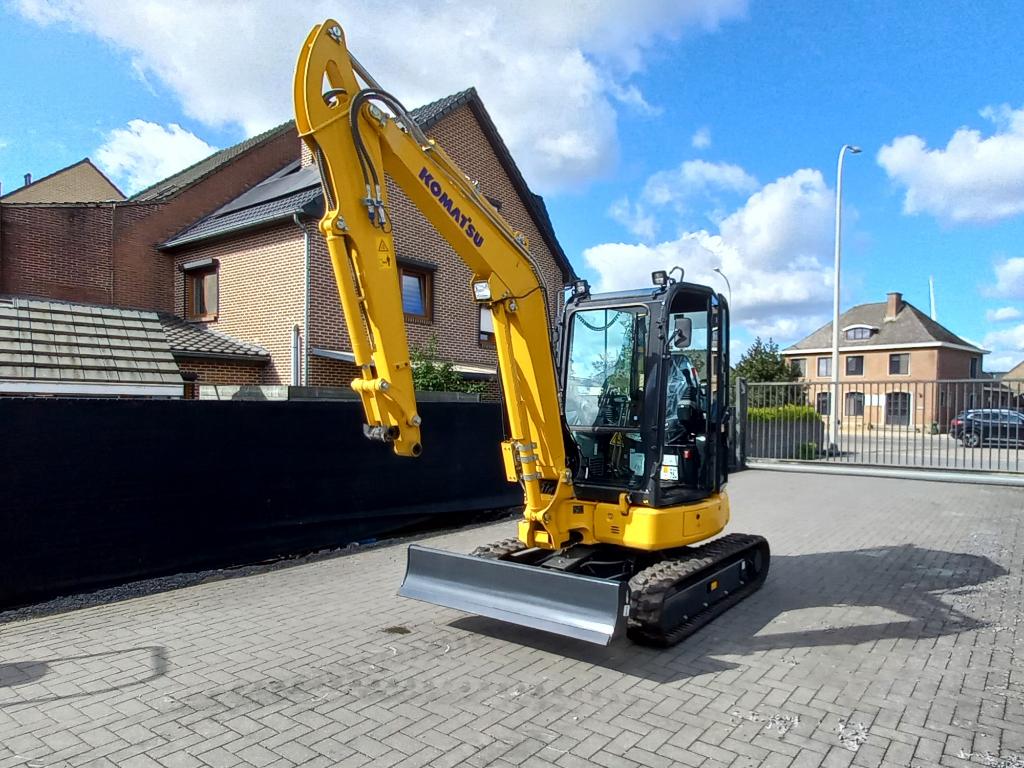 Komatsu PC35MR-5, Zakelijke goederen, Machines en Bouw | Kranen en Graafmachines, Ophalen, Graafmachine