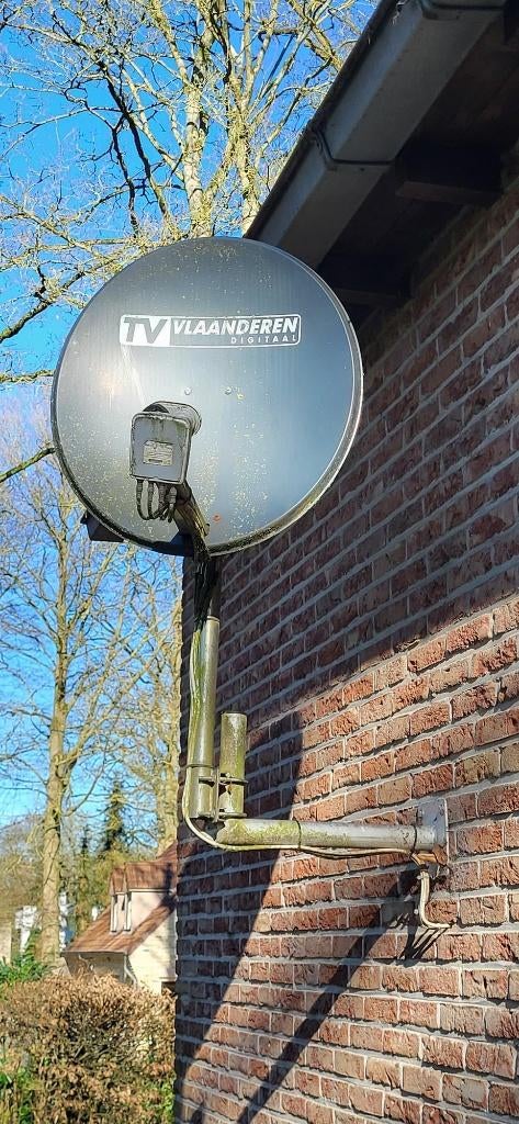Satelliet TV set met schotel antenne & decoder, Ophalen, Gebruikt, (Schotel)antenne, Overige merken
