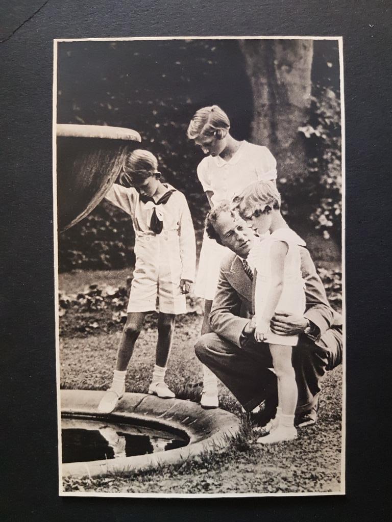 Postkaart Koningshuis België Koning Leopold III en kinderen, Ophalen of Verzenden, Gebruikt, Kaart, Foto of Prent