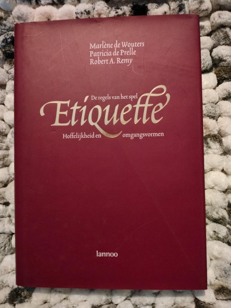 Boek Etiquette: de regels van het spel, Boeken, Ophalen of Verzenden, Zo goed als nieuw, Marlène de Wouters