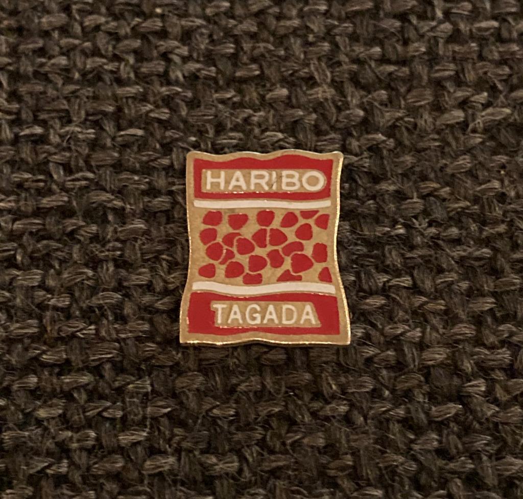 PIN - HARIBO - TAGADA - SNOEP - BONBONS - CANDY, Verzenden, Gebruikt, Merk, Speldje of Pin